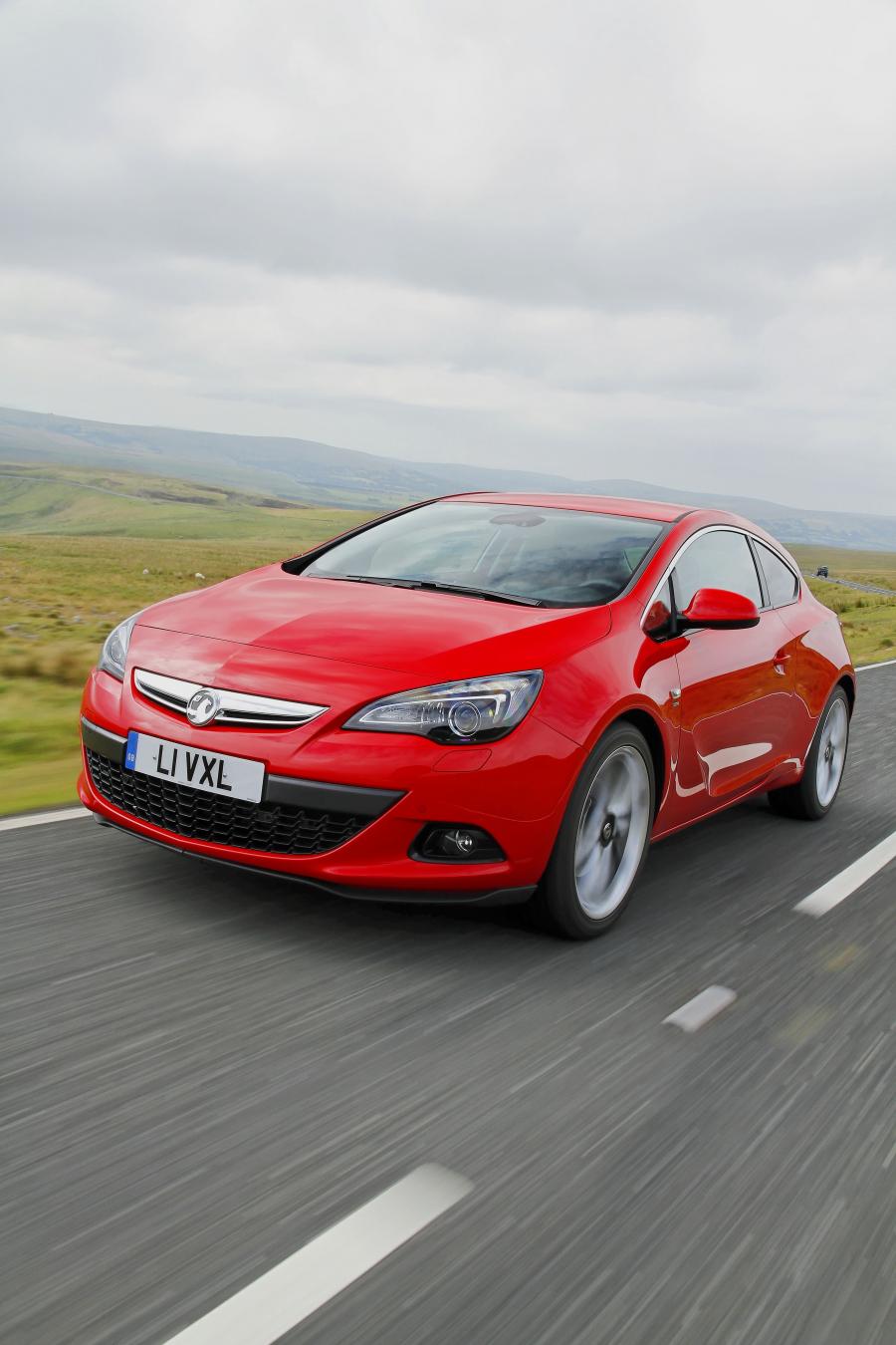  Vauxhall Astra GTC 2012 года  (фото 37 из 62)